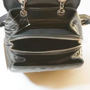 Michael Kors | Bags | Michael Kors Rose Medium Backpack  display picture 2